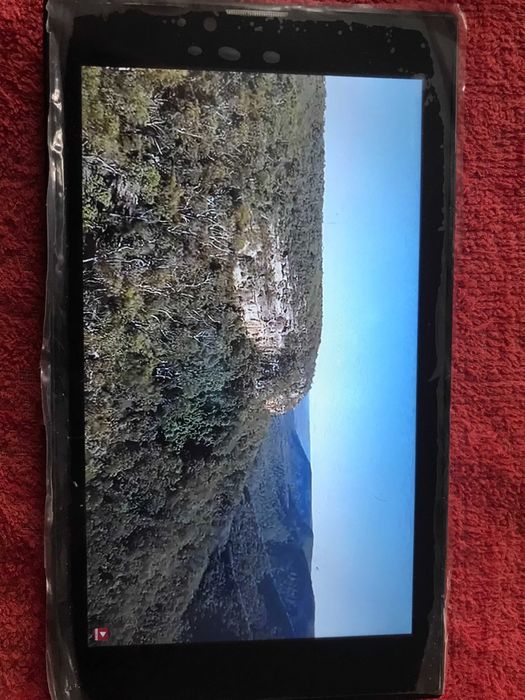 Планшет BRAVIS NB76