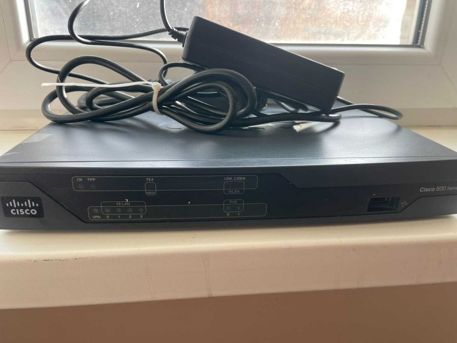Маршрутизатор Cisco 881-SEC-K9 v01 + живлення