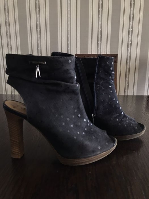 Черевики 38р.Lasocki