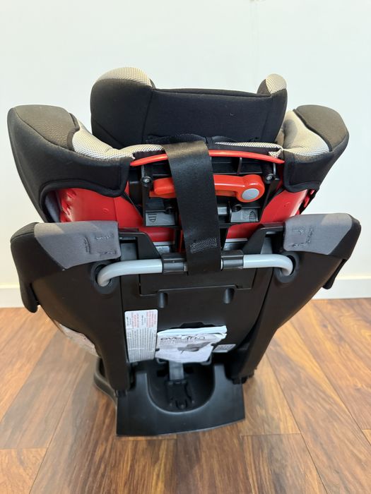 Автокрісло evenflo symphony dlx aahland gray