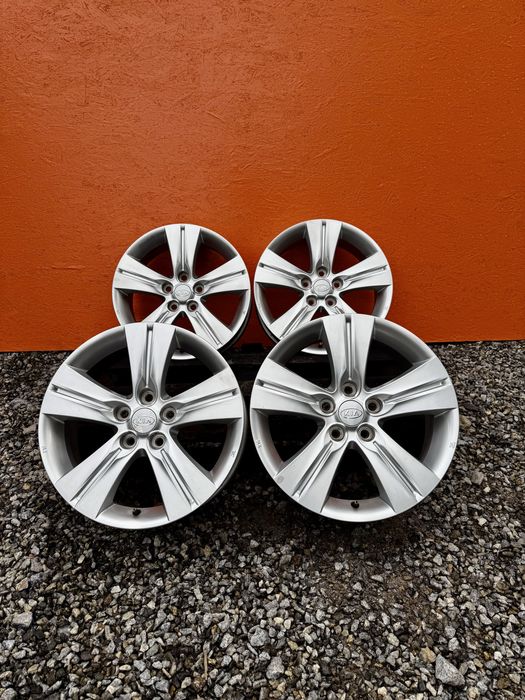 Диски R17 5.114,3 ET35 киа спортейч хундай рено тойота мазда ниссан