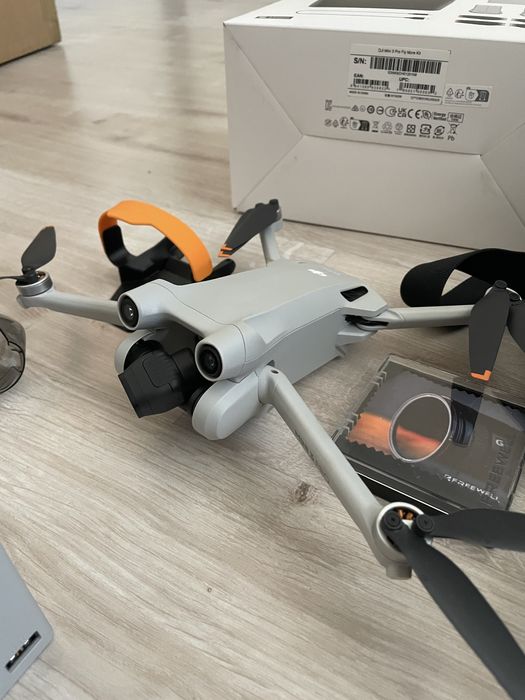 Dron DJI Mini 3 PRO (Fly More Combo) + 4 baterie + filtry ND
