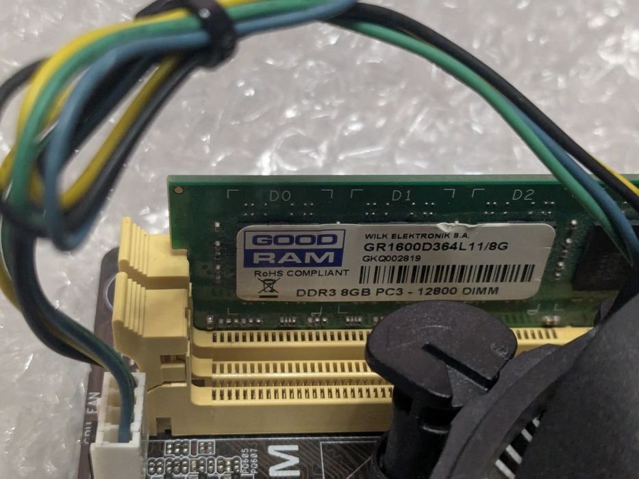 I3 4130, asus h81m-e, 8 gb ddr3, кабелі, термопаста