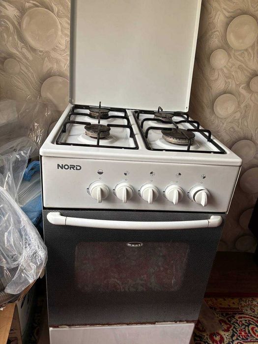 Продам газову плиту Nord