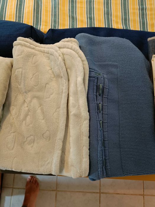 Cabaz de Bebé, Babetes, muda fraldas, bolsa transporte e cobertores