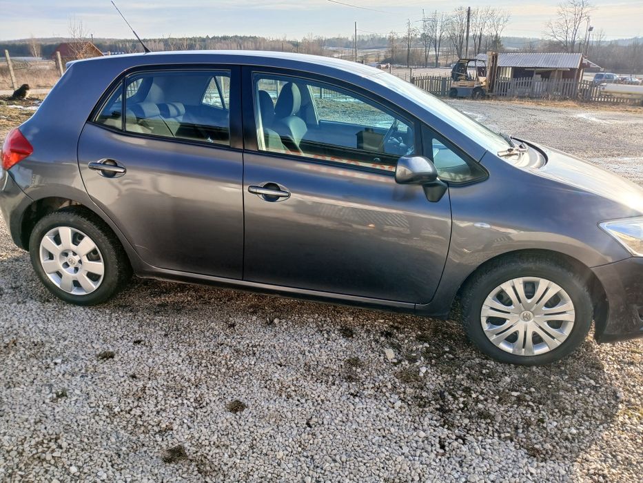 Sprzedam Toyota Auris z 2008roku 2.0Diselek.126/km.Klima