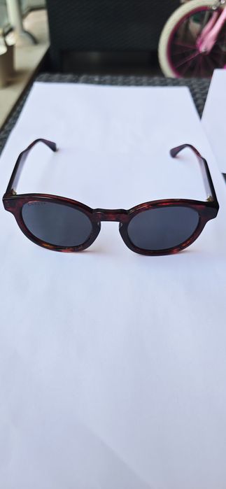 Óculos de sol Gucci polarizados modelo GG0825S
