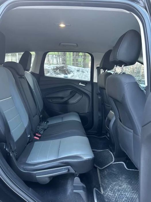 Продам Ford Escape