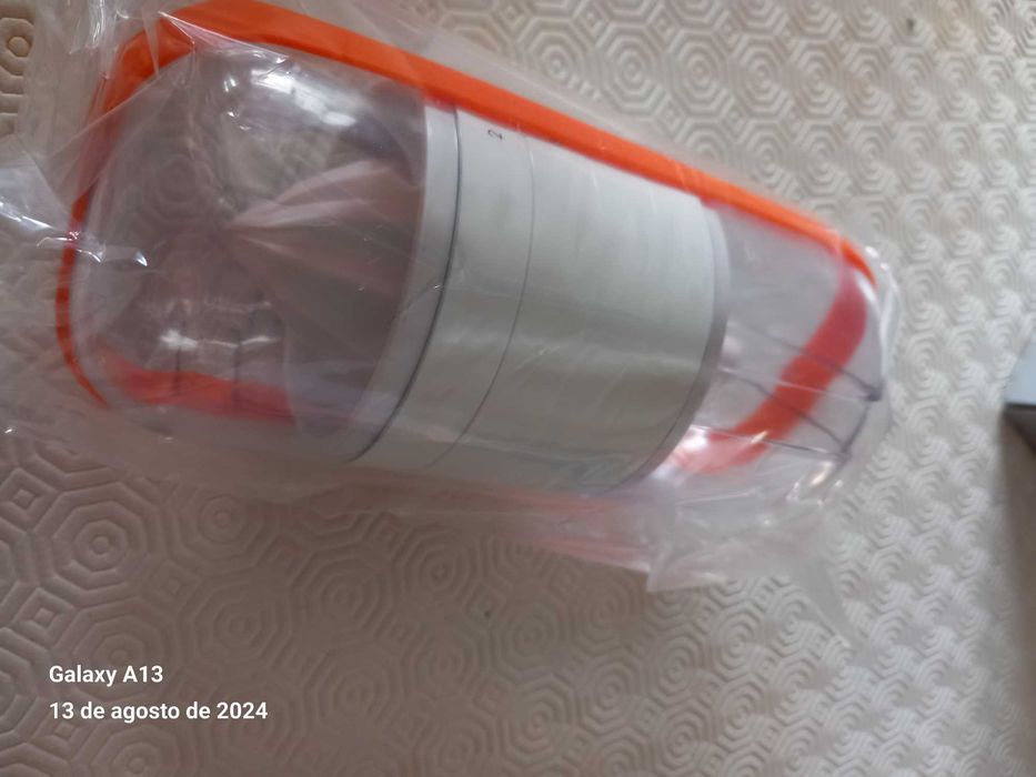 Copo multi usos com várias funções