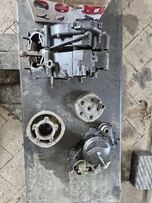 Silnik, wał Cagiva 125 Elefant, Aletta, części, cylinder