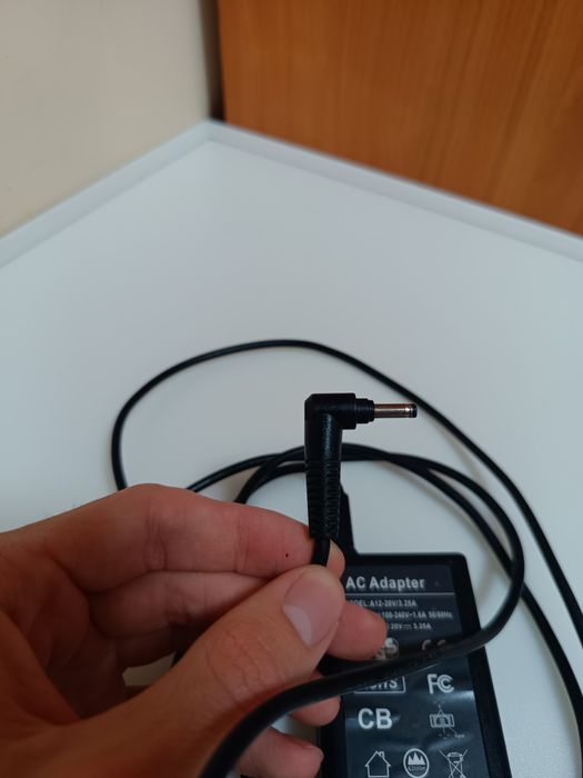 Блок питания (зарядное устройство) для ноутбука 20V 3.25A (65W)