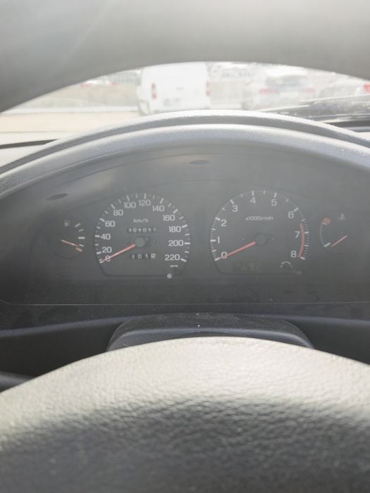 Nissan Sunny 1.4 16V 1994 — photo 2
