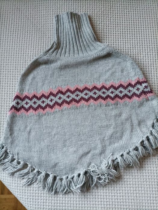 Krótkie ponczo/szal r.158/170