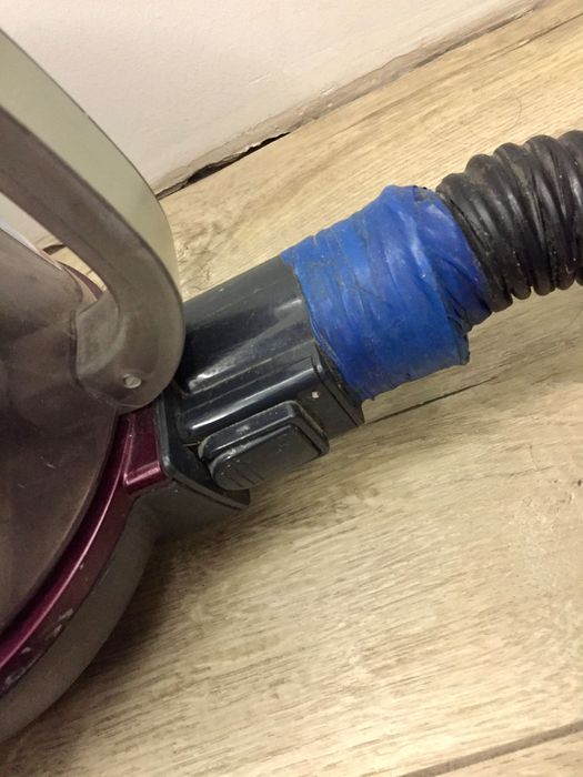 Пилосос LG  VK75204H  без труби