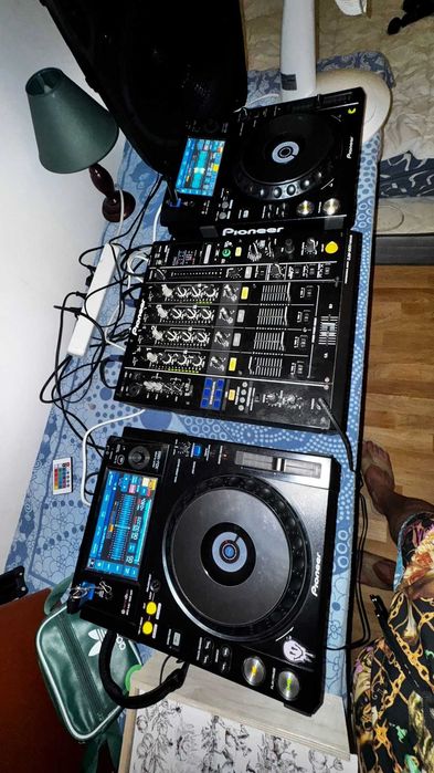 Vendo mixer Djm 900 nexus como novo
