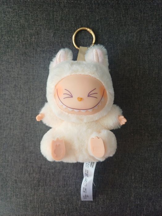 М’яка іграшка лабубу сидяча