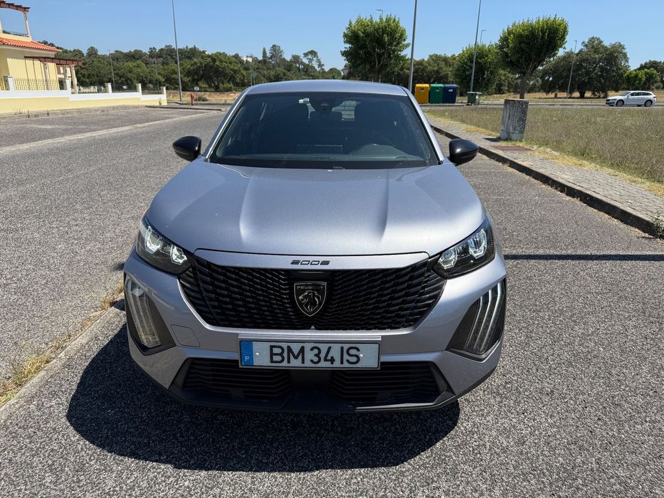 Peugeot e-2008
