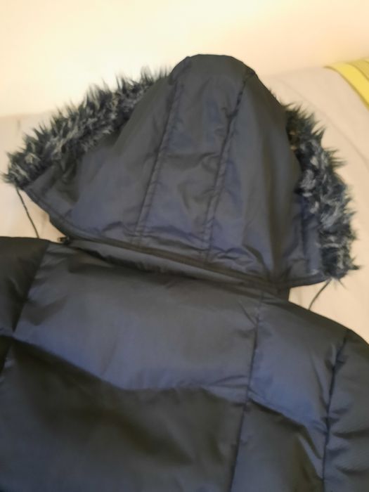 Vendo Kispo acolchoado preto novo por apenas 6 euros