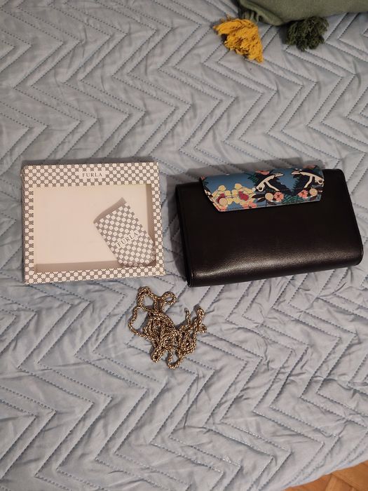 Mala Furla (verdadeira; contém embalagem, adquirida na loja samsonite)