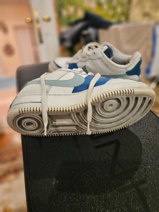 Кросівки жіночі та хлопячі  білі Nike AIR FORCE 1 P WHITE 37,5р 25см