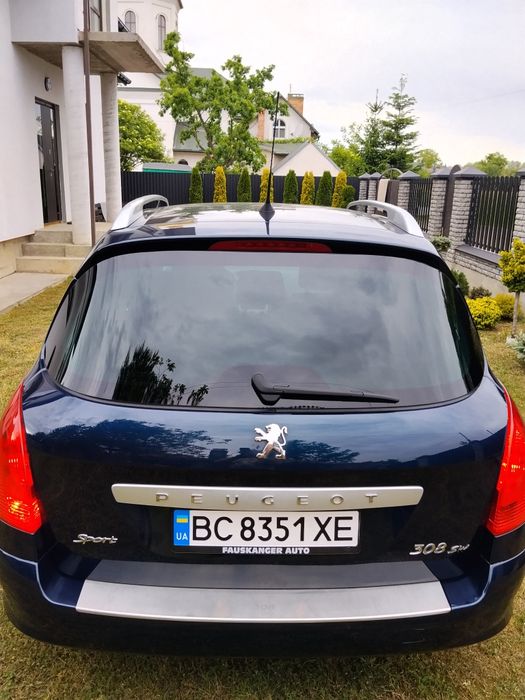 Peugeot  308 sw spot.