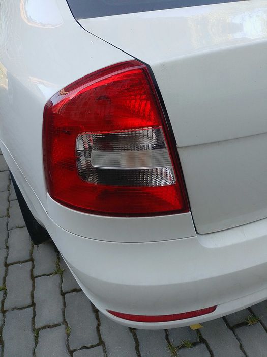 Ліхтар (фара задня)