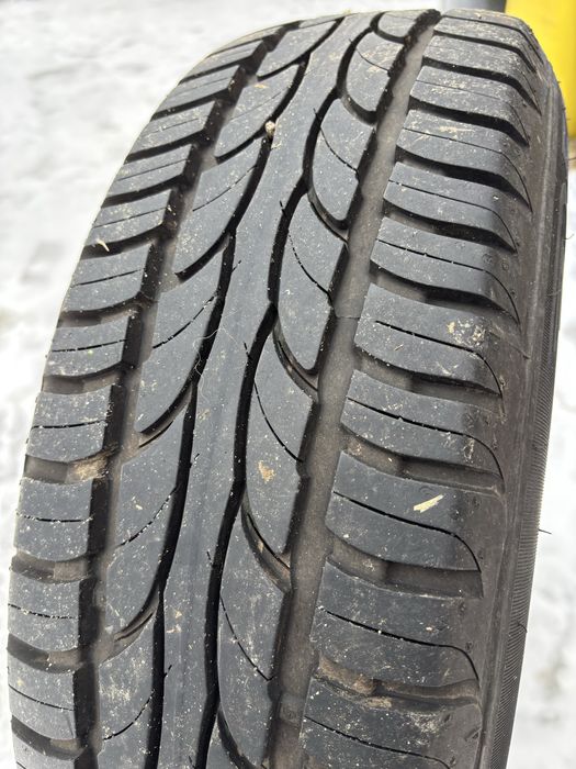 Suzuki Swift 1.3 benzyna 2009 klima,2 komplety kół,130.000 km przebieg