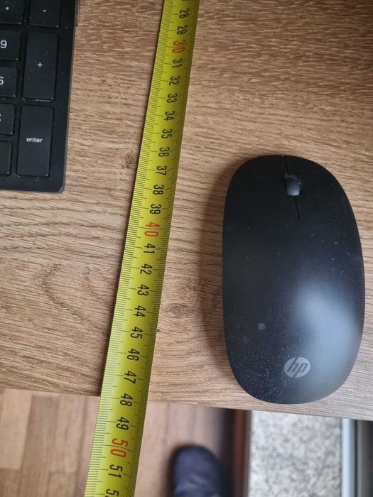 Estante de apoio / mesa de computador