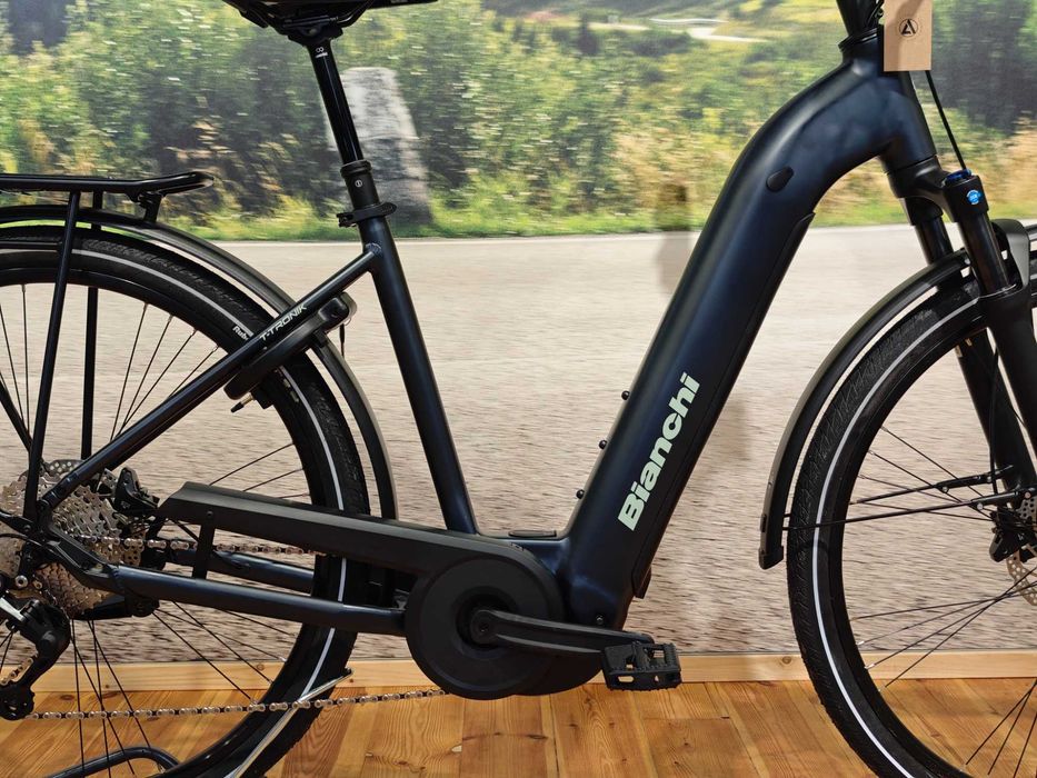 Nowy rower elektryczny Bianchi T-TRONIK C 8.2 Deore Velopolis