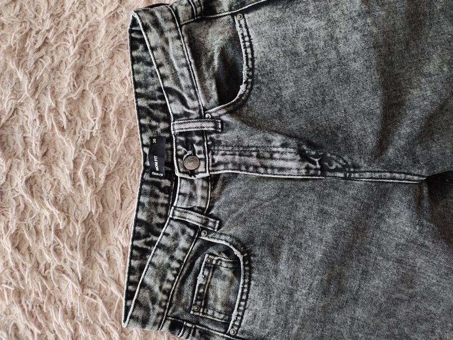 Продам классные джинсы.