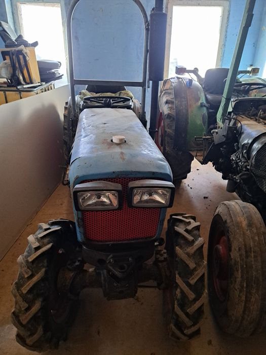 Ciągnik sadowniczy Massey Ferguson 152V Eicher 3710A 4x4