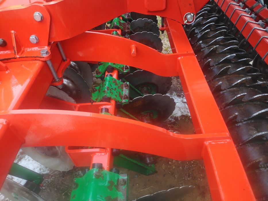 Agregat uprawowo-siewny Unia