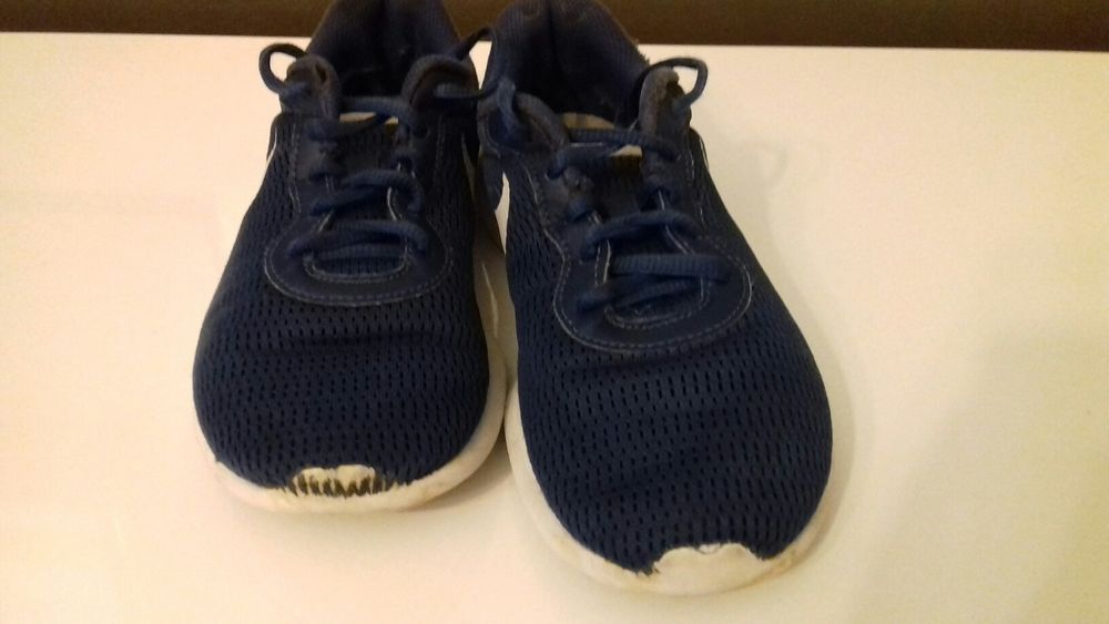 Buty sportowe siatkowe Nike rozmiar 35.5