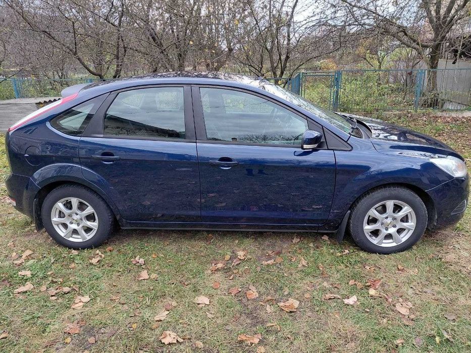 Ford Focus 2010 VIN WF0PXXGCDPAU21643 фото оголошення 3 з 10