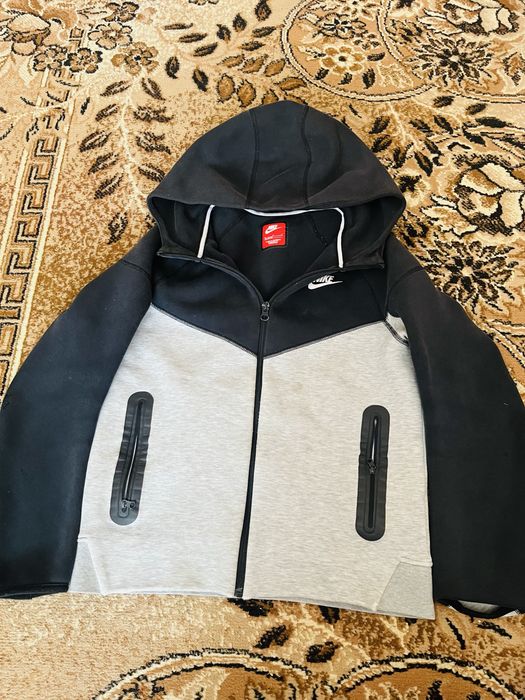 Кофта Nike Tech Flecee