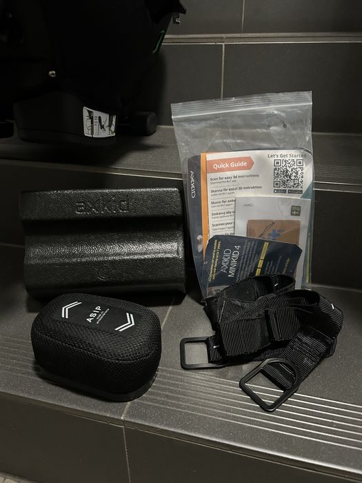 Fotelik Axkid Minikid 4 gwarancja + podkładka + lusterko