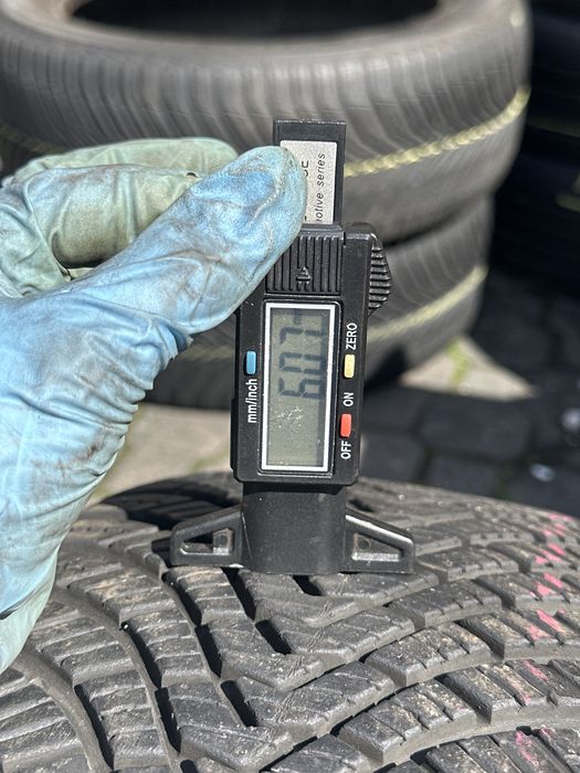 Opony całorochne laufenn 215/55r16