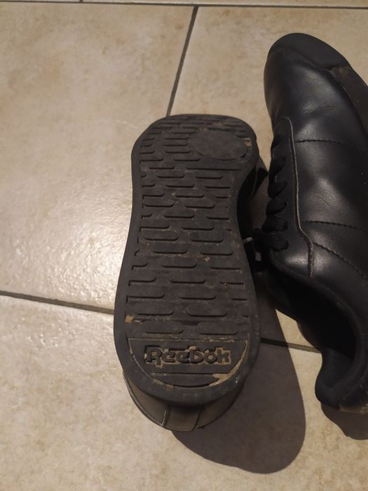 czarne buty sportowe Reebok 36