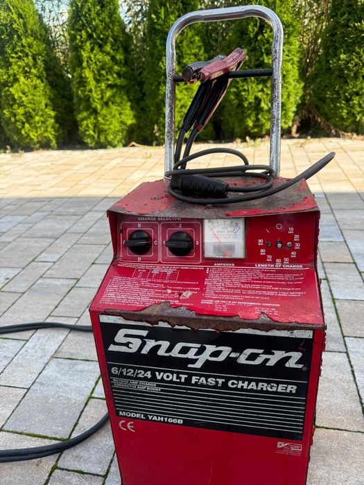 Profesjonalny Prostownik Rozruchowy Snap-on YAH166B | 6/12/24V | Heavy Duty