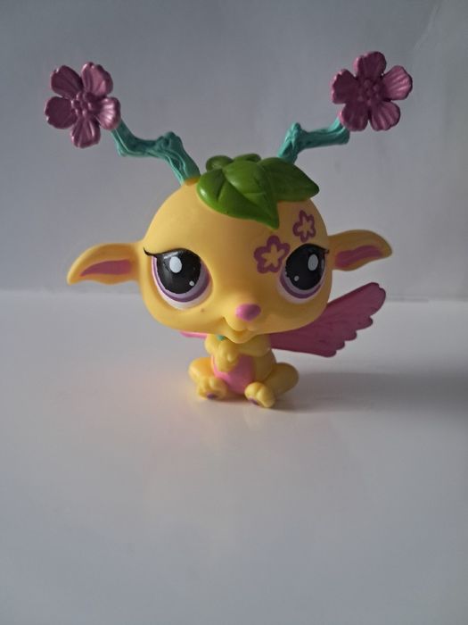 Littlest pet shop lps
