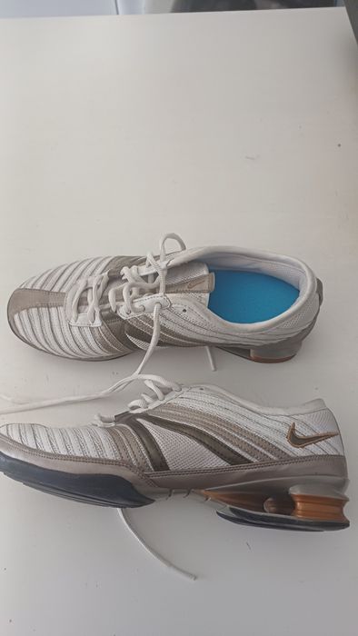 Sapatilhas como novas
