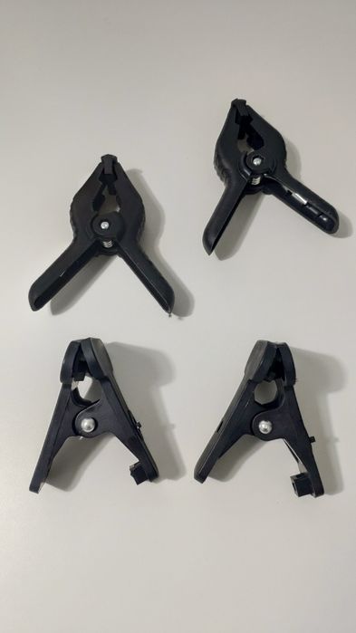 Spring clips for studio backdrop cloths64286259647746123