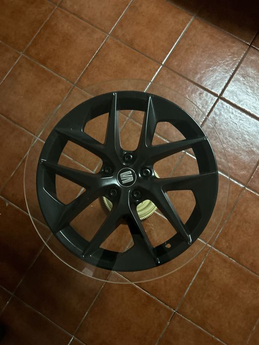 peça decorativa feita de jante