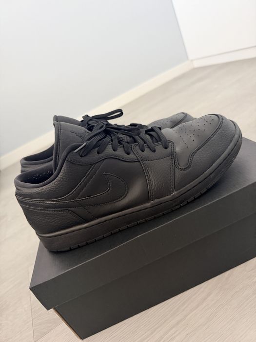Nike Air Jordan 1 Low Tripple Black