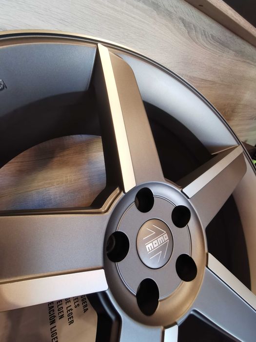 Легкосплавний диск MOMO Stealth R20 8,5J 5x112 ET35 DIA79,6 Mag Matt Anthracite Polished Arrow