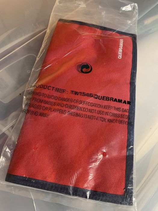 Carteira/Pochete da Quebramar nova