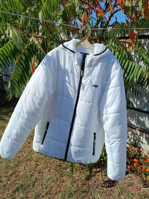 Чоловіча біла куртка на 56-58 роз.