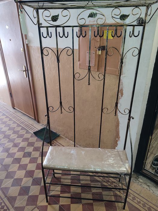 Кована прихожа лавка