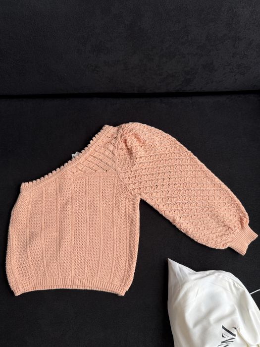 MANGO новий светр світшот на одне плече