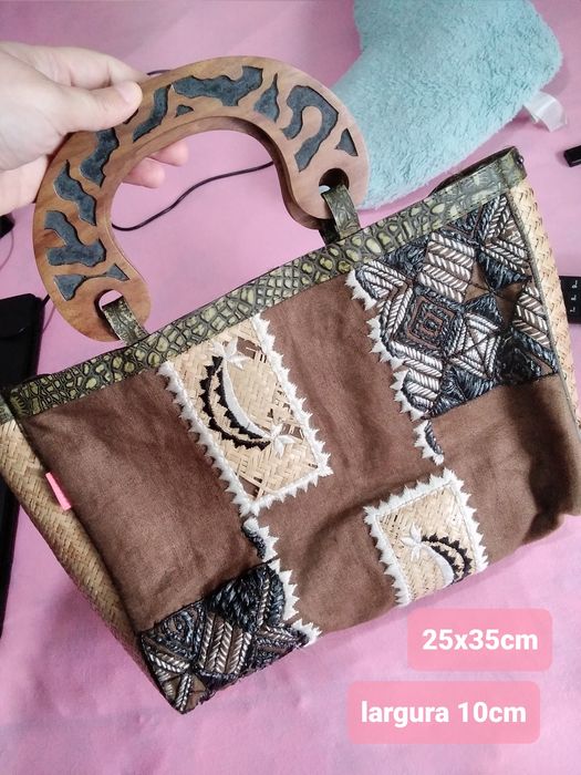 Mala marca Chesco castanha 25x35cm